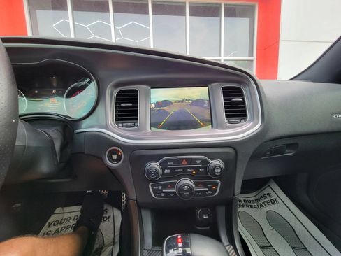 Used 2019 Dodge Charger Scat Pack w/ Dynamics Package RWD image 14