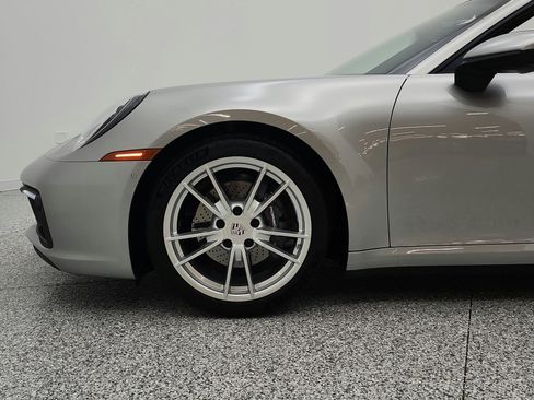 Used 2022 Porsche 911 Carrera image 21