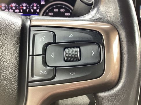 Used 2022 Chevrolet Silverado 2500 High Country w/ Z71 Off-Road Package image 18