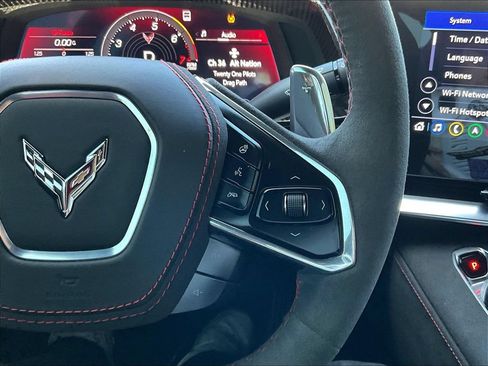 Used 2023 Chevrolet Corvette Stingray Premium Cpe w/ Z51 Performance Package RWD image 11