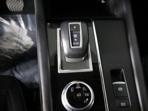 Used 2024 Mitsubishi Outlander SE image 49