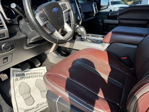 Used 2017 Ford F150 Platinum w/ Technology Package AWD/4WD image 30