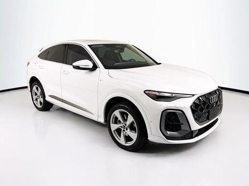 Used 2025 Audi Q5 Premium Plus w/ Premium Plus AWD/4WD image 3