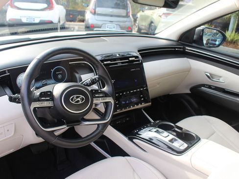 Used 2023 Hyundai Tucson Limited image 14