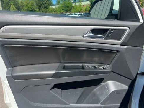Used 2019 Volkswagen Atlas SE w/ Towing Package AWD/4WD image 18