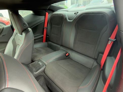 Used 2018 Chevrolet Camaro ZL1 RWD image 8