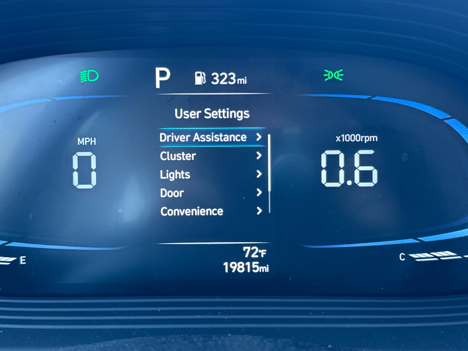 Used 2025 Hyundai Venue SE FWD image 24