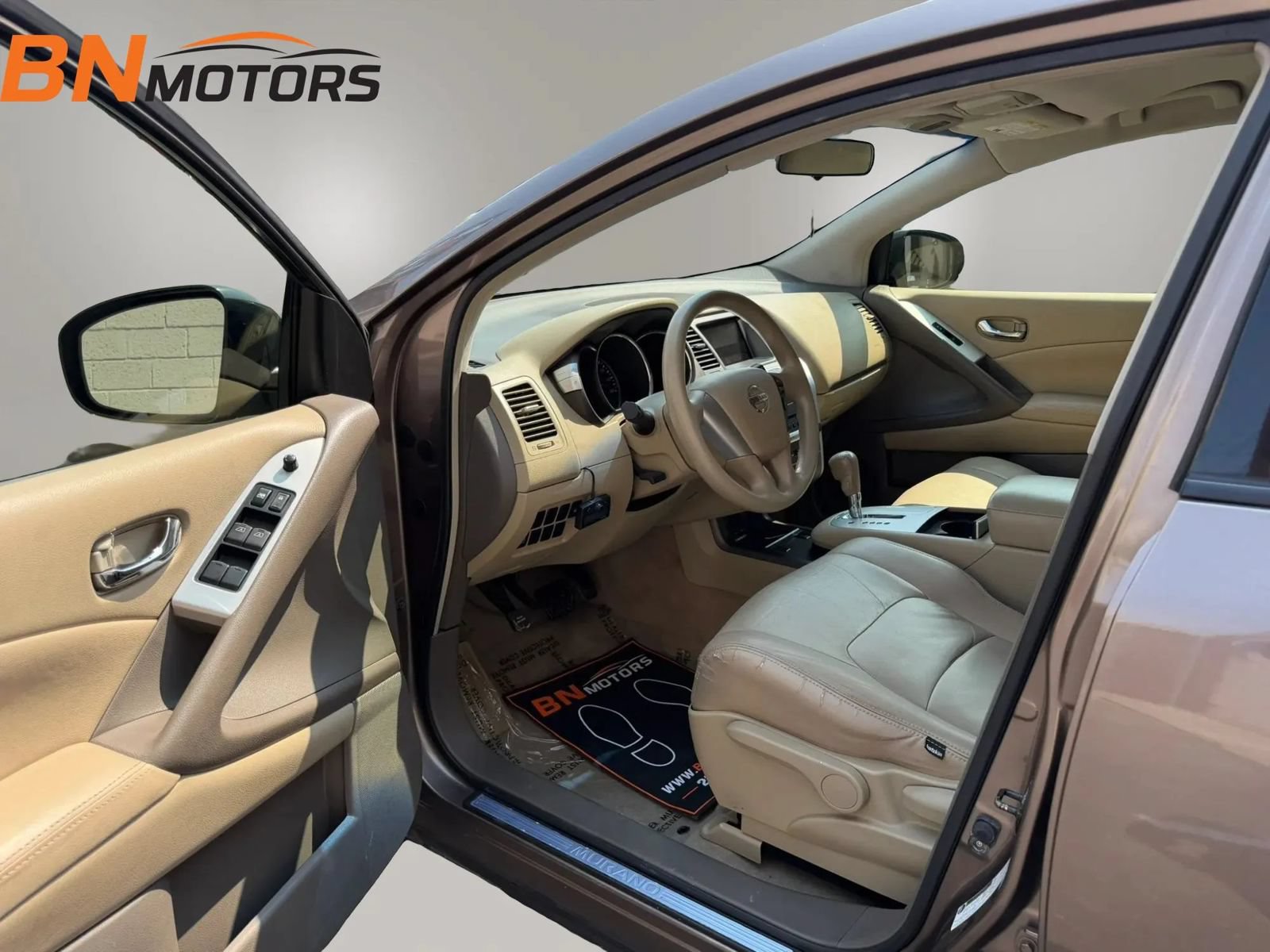 Used 2013 Nissan Murano S AWD/4WD image 9