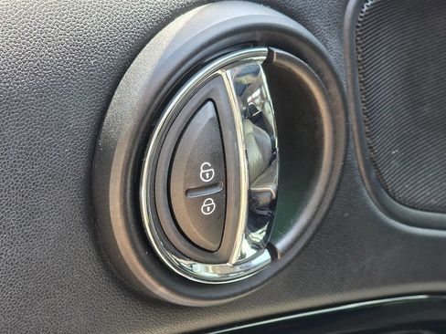 Used 2017 MINI Cooper Countryman S FWD image 32