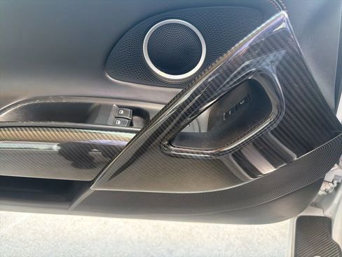 Used 2012 Audi R8 V10 image 12