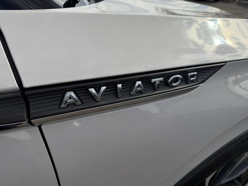 Used 2020 Lincoln Aviator Reserve w/ Equipment Group 202A image 13