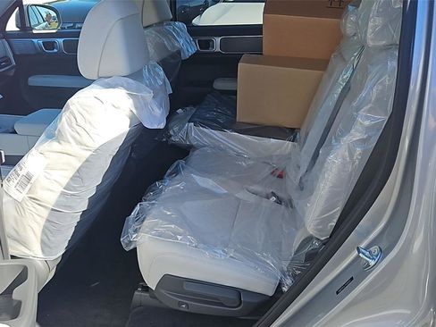 New 2026 Hyundai Santa Fe SE image 11