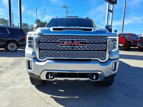 Used 2023 GMC Sierra 2500 Denali image 2