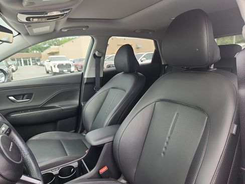 Used 2024 Hyundai Kona Limited AWD/4WD image 23