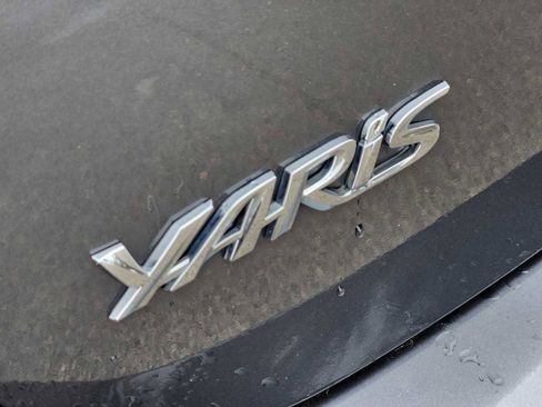 Used 2020 Toyota Yaris LE image 11