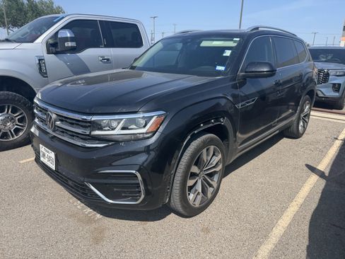 Used 2023 Volkswagen Atlas SEL Premium AWD/4WD image 2