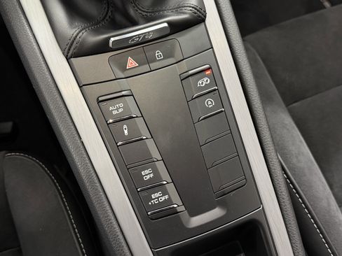 Certified 2020 Porsche 718 Cayman GT4 image 31