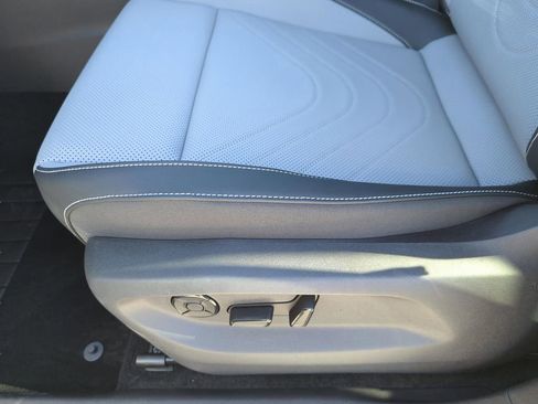 New 2026 Volkswagen Tiguan SE R-Line image 30