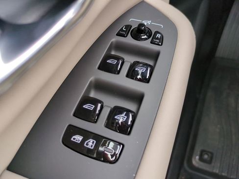 New 2026 Volvo XC90 B6 Plus image 24