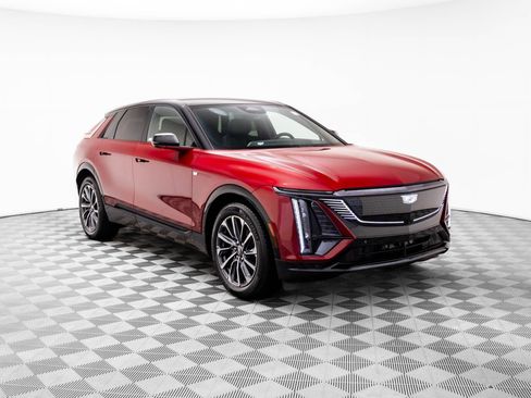 New 2026 Cadillac Lyriq Sport image 8