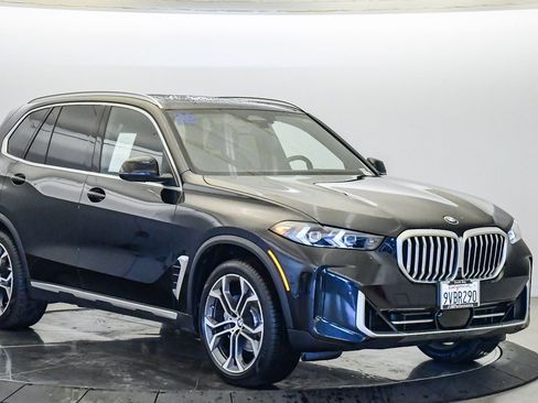 Used 2026 BMW X5 sDrive40i w/ Premium Package image 6