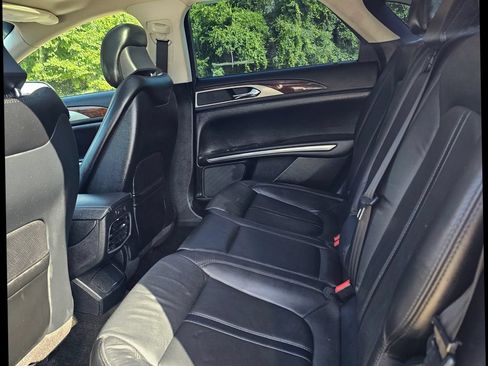 Used 2016 Lincoln MKZ w/ Equipment Group 300A Reserve FWD image 13