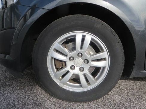 Used 2016 Chevrolet Sonic LT image 59