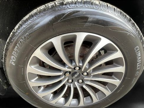 Used 2020 Lincoln Aviator Reserve w/ Equipment Group 201A AWD/4WD image 18
