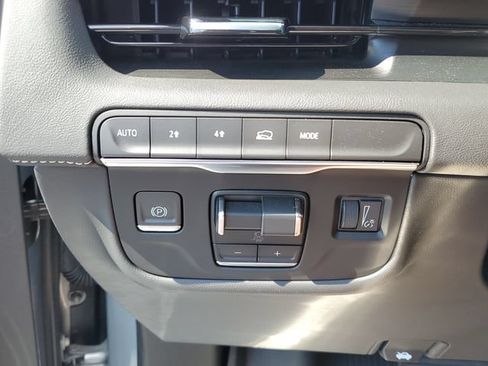 Used 2023 Cadillac Escalade Sport w/ LPO, ONYX Package AWD/4WD image 29