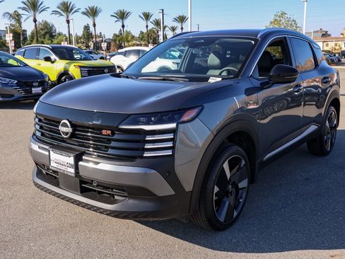 New 2026 Nissan Kicks SR image 8