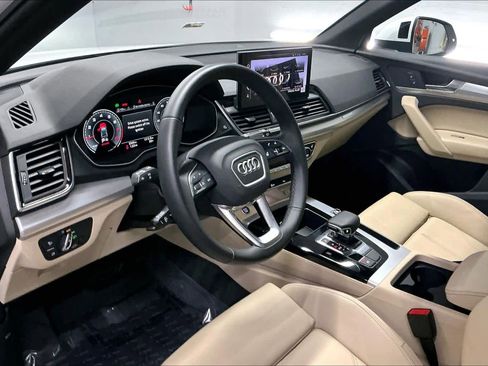 Used 2025 Audi Q5 2.0T Premium w/ Convenience Plus Package image 17