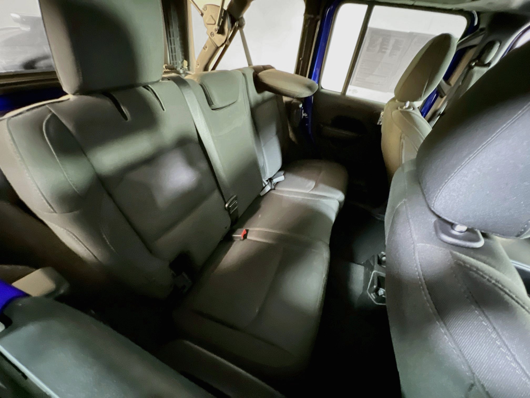 Used 2018 Jeep Wrangler Unlimited Sport S AWD/4WD image 24