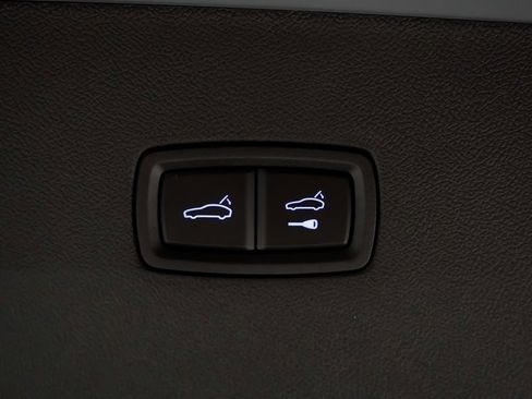 Certified 2025 Porsche Cayenne GTS image 14