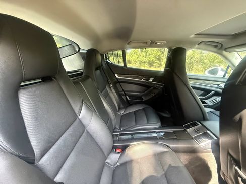 Used 2013 Porsche Panamera 4 AWD/4WD image 22