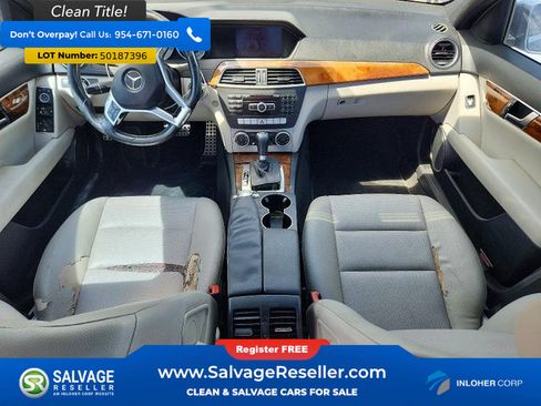 Used 2012 Mercedes-Benz C 250 Sedan w/ Comand Single Disc Pkg image 11