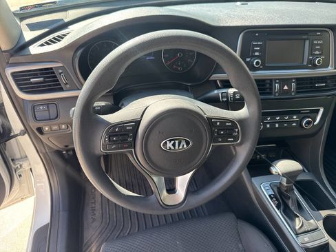 Used 2016 Kia Optima LX w/ Option Group 014 FWD image 18