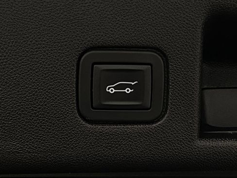 Used 2019 Chevrolet Equinox LT AWD/4WD image 7