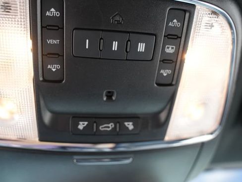 Used 2021 Jeep Grand Cherokee Trailhawk w/ Trailhawk Luxury Group AWD/4WD image 38