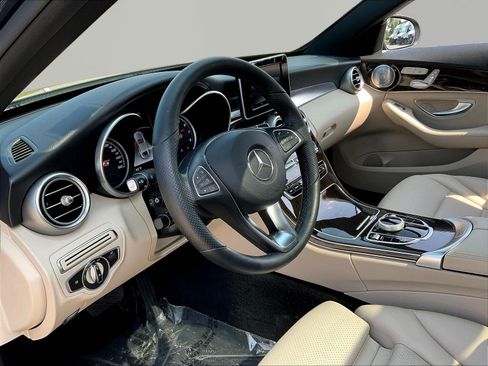 Used 2018 Mercedes-Benz C 300 4MATIC Sedan image 17