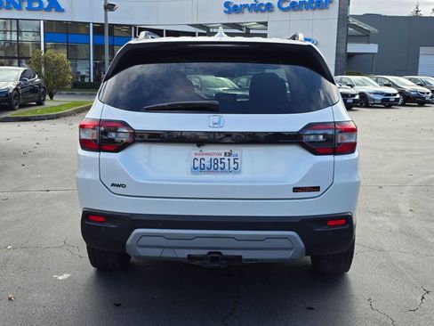 Certified 2023 Honda Pilot TrailSport image 18