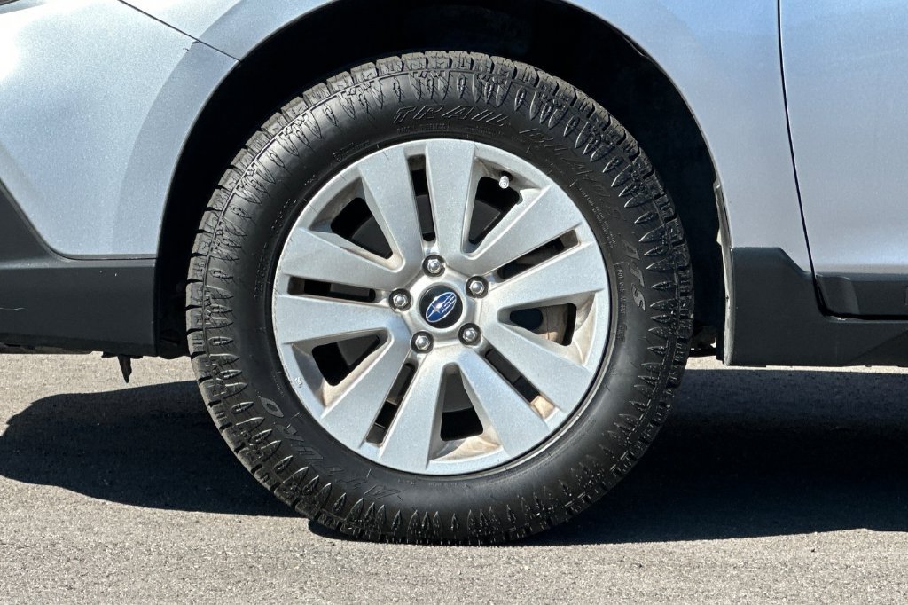 Used 2018 Subaru Outback 2.5i Premium AWD/4WD image 29