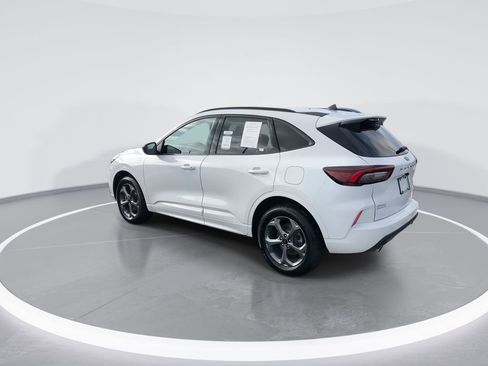 Used 2023 Ford Escape ST-Line image 6