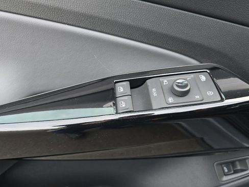 New 2026 Volkswagen ID.4 Pro S Plus AWD/4WD image 10