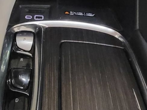 Used 2024 Buick Enclave Avenir w/ Avenir Technology Package AWD/4WD image 15