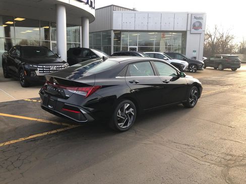 New 2026 Hyundai Elantra Limited image 4