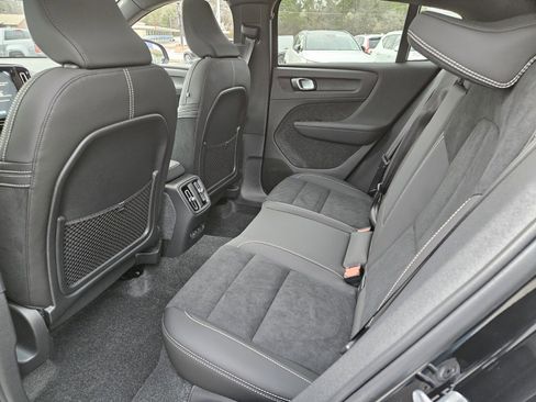 New 2024 Volvo C40 P8 Recharge Plus w/ Climate Package image 10