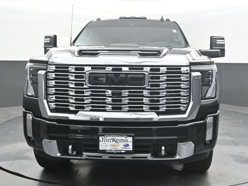 Used 2024 GMC Sierra 2500 Denali w/ Denali Reserve Package AWD/4WD image 4