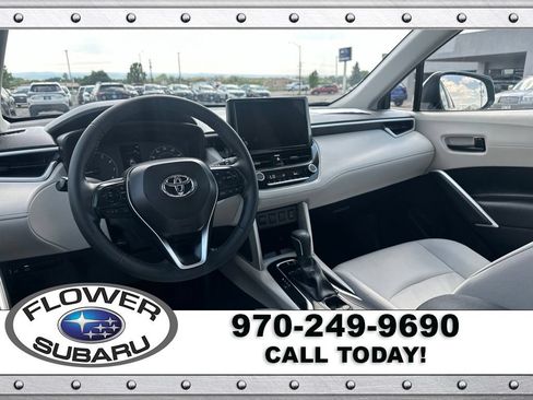 Used 2024 Toyota Corolla Cross LE AWD/4WD image 21