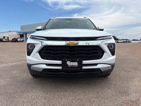 New 2026 Chevrolet TrailBlazer LT w/ Convenience Package FWD image 9