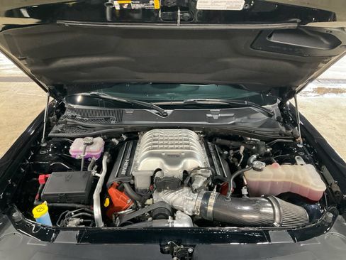 Used 2022 Dodge Challenger SRT Hellcat RWD image 34